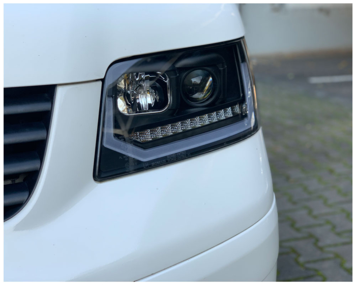 Faros diurnos LED VW T5 03-09 con indicador dinámico negro - Imagen 6
