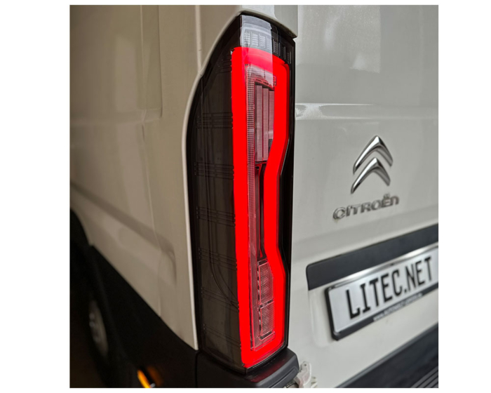 VOLL LED Rückleuchten mit Lightbar Fiat Ducato, Jumper, Boxer, Movano Wohnmobil ab 2006 schwarz mit LED Blinker + LED Bremsleuchte – Bild 7